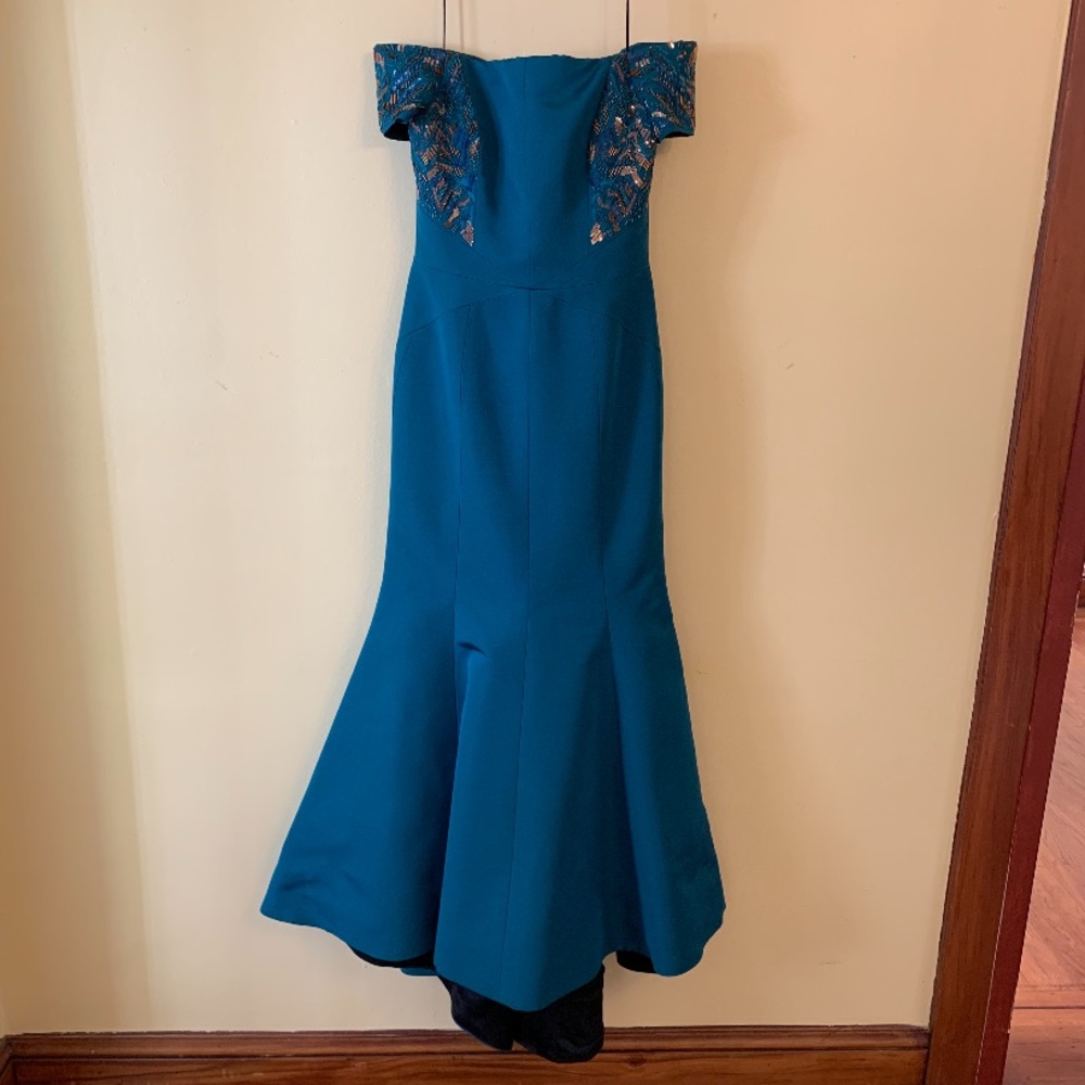 J Mendel Gown 8